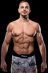 Leon Gavanas