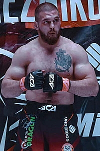 Артём Резников