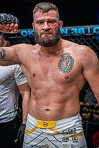 Адам Палаш